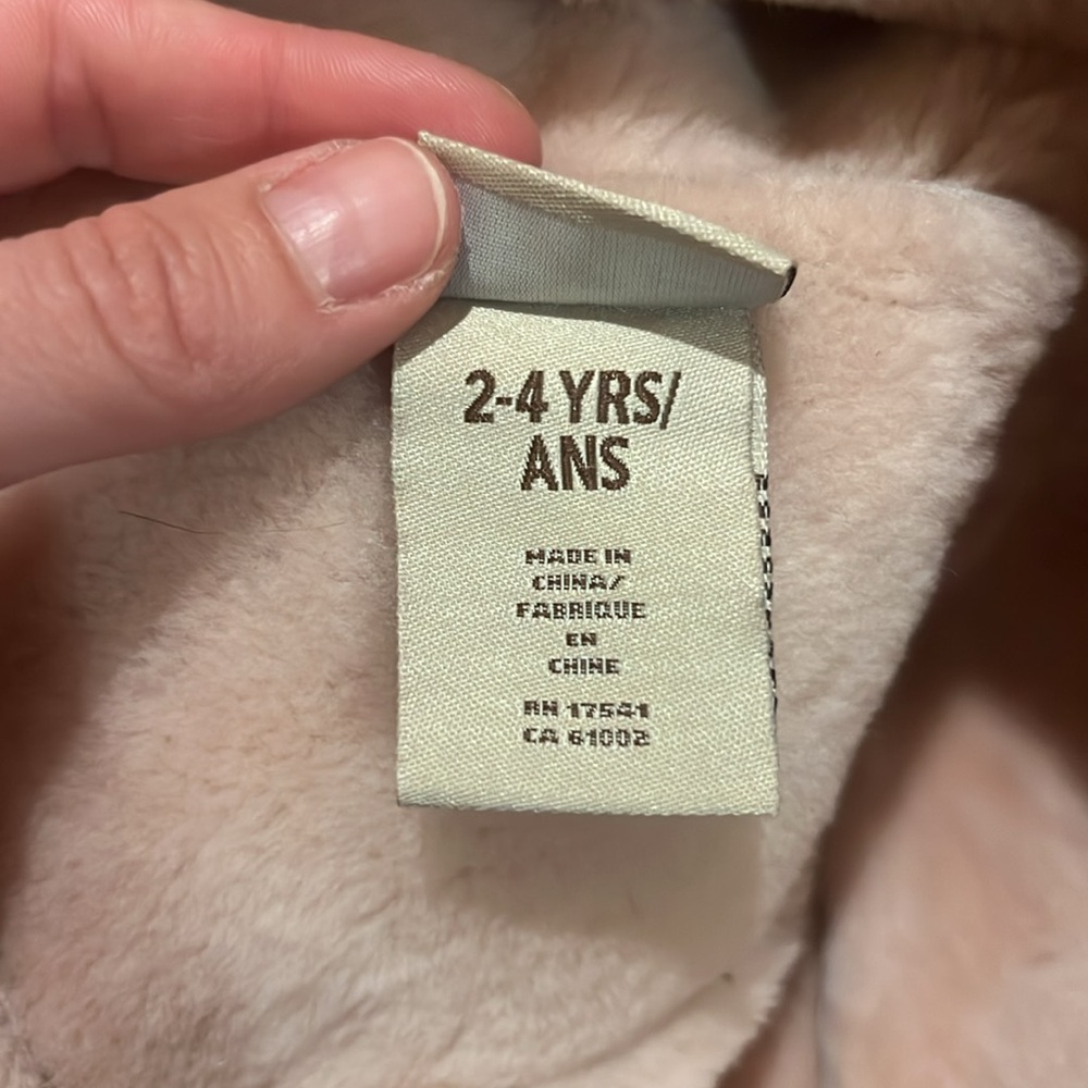 UGG Kids Girls SHEEPSKIN Pom Hat Metallic Pink 2-4 yrs - Picture 4 of 6